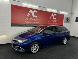 Blauw Gebruikt 2015 Toyota Auris Executive Stationwagen | € 10.999