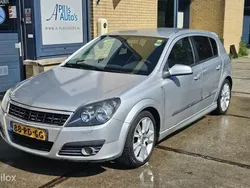 Grijs Gebruikt 2005 Opel Astra Sport Hatchback | € 1.795 (Eerlijke prijs)