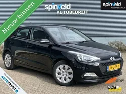 Zwart Gebruikt 2016 Hyundai i20 Comfort Hatchback | € 9.999 (Eerlijke prijs)