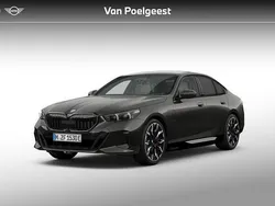 Sophistograu brillianteffect metallic (a90) (grijs metallic) Nieuw 2025 BMW 550e M Sport Sedan | € 109.949 (Duur)