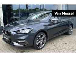 Blauw Nieuw 2025 Seat Leon Business Stationwagen | € 39.890 (Eerlijke prijs)