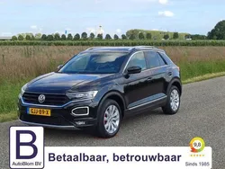 Zwart Gebruikt 2020 VW T-Roc Sportline SUV | € 29.950 (Eerlijke prijs)