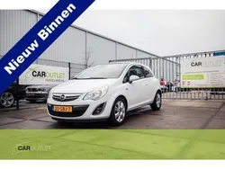 Wit Gebruikt 2011 Opel Corsa Color Edition Hatchback | € 3.875 (Eerlijke prijs)