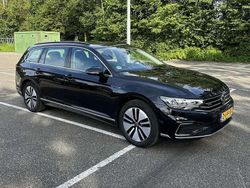 Zwart Gebruikt 2020 VW Passat GTE Stationwagen | € 16.500 (Super prijs)