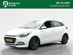 Wit Gebruikt 2017 Hyundai i20 Comfort Hatchback | € 11.750 (Eerlijke prijs)