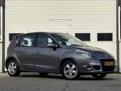 Grijs Gebruikt 2010 Renault Scénic III Dynamique MPV | € 5.945 (Eerlijke prijs)