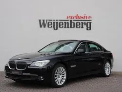 Zwart, metallic lak Gebruikt 2012 BMW 740 Executive Sedan | € 19.900 (Eerlijke prijs)