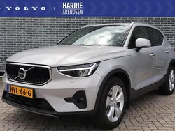 Grijs Gebruikt 2023 Volvo XC40 Core SUV | € 42.194 (Eerlijke prijs)