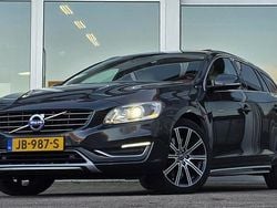 Grijs Gebruikt 2014 Volvo V60 R-Design Stationwagen | € 8.244 (Goede deal)