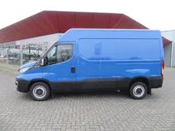 Blauw Gebruikt 2016 Iveco Daily Van | € 13.990 (Goede deal)