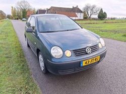 Gebruikt 2002 VW Polo Sedan | € 1.500 (Eerlijke prijs)