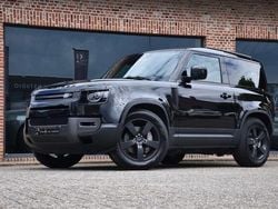 Zwart Gebruikt 2021 Land Rover Defender Black Edition SUV | € 84.750 (Goede deal)