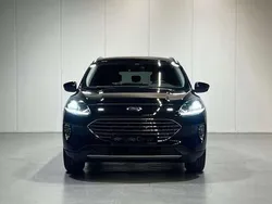 Zwart Gebruikt 2022 Ford Kuga Titanium SUV | € 28.950 (Eerlijke prijs)