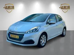Wit, metallic lak Gebruikt 2016 Peugeot 208 Active Hatchback | € 8.750 (Eerlijke prijs)