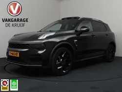 Zwart, metallic lak Gebruikt 2023 Lynk & Co 01 SUV | € 28.950 (Eerlijke prijs)