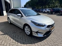 Grijs Gebruikt 2023 Kia Ceed Stationwagen | € 22.750 (Super prijs)