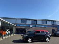 Zwart, metallic lak Gebruikt 2016 Kia Soul EV 2 SUV | € 7.450 (Super prijs)