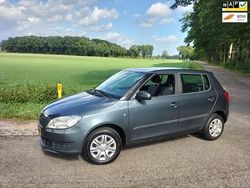 Grijs Gebruikt 2014 Skoda Fabia Hatchback | € 4.750 (Goede deal)