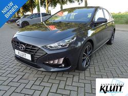 Grijs Gebruikt 2021 Hyundai i30 Hatchback | € 17.950 (Goede deal)