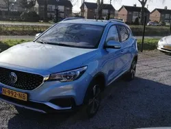 Blauw Gebruikt 2021 MG ZS Luxury Sedan | € 16.750 (Eerlijke prijs)