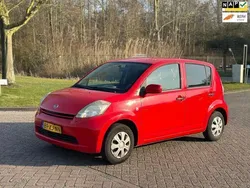 Rood Gebruikt 2007 Daihatsu Sirion Hatchback | € 1.395 (Eerlijke prijs)