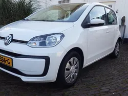 Wit Gebruikt 2017 VW up! move up! Hatchback | € 4.950 (Eerlijke prijs)