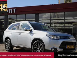Zilver Gebruikt 2015 Mitsubishi Outlander P-HEV Instyle SUV | € 17.445 (Iets duurder)