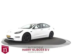 Wit Gebruikt 2022 Tesla Model 3 Standard Range Sedan | € 27.850 (Eerlijke prijs)