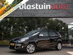 Zwart Gebruikt 2011 Renault Scénic III MPV | € 4.950 (Goede deal)