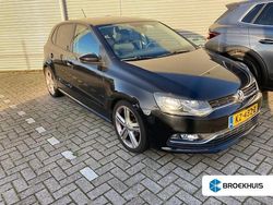 Zwart Gebruikt 2017 VW Polo Comfortline Hatchback | € 10.895 (Eerlijke prijs)