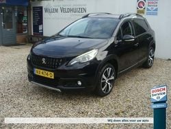 Zwart Gebruikt 2017 Peugeot 2008 GT-line SUV | € 9.980 (Eerlijke prijs)