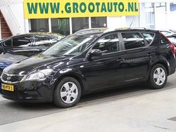 Zwart Gebruikt 2011 Kia Ceed Hatchback | € 3.444 (Goede deal)