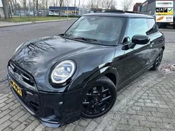 Zwart Nieuw 2024 Mini John Cooper Works Sport Hatchback | € 38.999 (Eerlijke prijs)