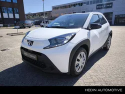 Wit Gebruikt 2024 Toyota Aygo Business Edition Hatchback | € 16.945 (Goede deal)