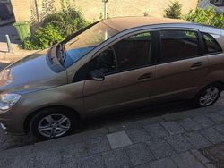 Beige Gebruikt 2006 Mercedes B150 MPV | € 5.500