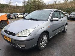 Hatchback Gebruikt 2004 Ford Focus Futura Hatchback | € 1.250 (Eerlijke prijs)
