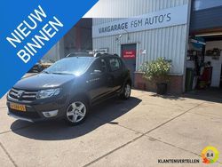 Zwart Gebruikt 2013 Dacia Sandero Lauréate Hatchback | € 5.950 (Iets duurder)
