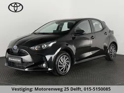 Zwart Gebruikt 2024 Toyota Yaris Hybrid Hatchback | € 24.850 (Eerlijke prijs)