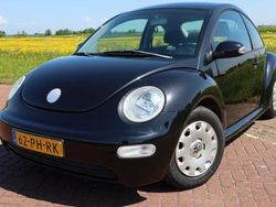Zwart Gebruikt 2004 VW Beetle Hatchback | € 5.750