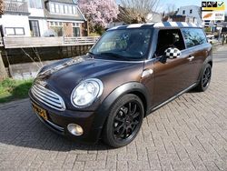 Bruin Gebruikt 2008 Mini Cooper Clubman Stationwagen | € 4.745 (Eerlijke prijs)