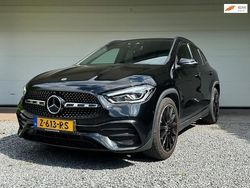 Zwart Gebruikt 2023 Mercedes GLA180 AMG line SUV | € 36.500
