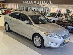 Bruin (metallic) Gebruikt 2008 Ford Mondeo Titanium Hatchback | € 3.944 (Eerlijke prijs)