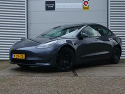 Grijs, metallic lak Gebruikt 2021 Tesla Model 3 Long Range Sedan | € 27.999 (Duur)