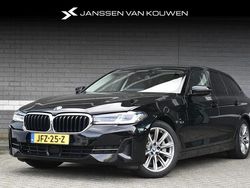 Zwart Gebruikt 2022 BMW 530e Stationwagen | € 35.695 (Goede deal)