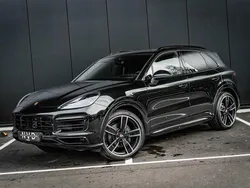 Zwart Gebruikt 2023 Porsche Cayenne Turbo Platinum Edition SUV | € 99.400 (Duur)