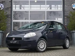 Blauw Gebruikt 2011 Fiat Punto Hatchback | € 1.750 (Goede deal)