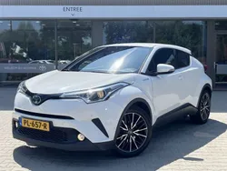 Wit Gebruikt 2017 Toyota C-HR Executive SUV | € 17.950 (Eerlijke prijs)