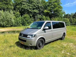 Brons Gebruikt 2013 VW Caravelle MPV | € 12.000