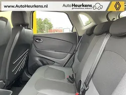 Wit Gebruikt 2015 Renault Captur Dynamique SUV | € 10.445 (Eerlijke prijs)