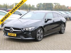 Zwart Gebruikt 2020 Mercedes CLA200 Shooting Brake Business Stationwagen | € 25.900 (Super prijs)